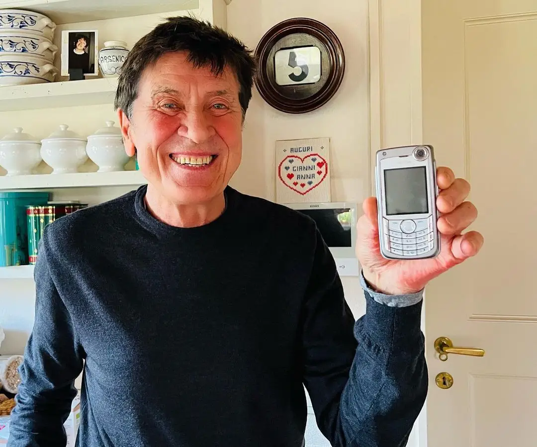 Gianni Morandi, addio ai Social? Dice stop ad Internet