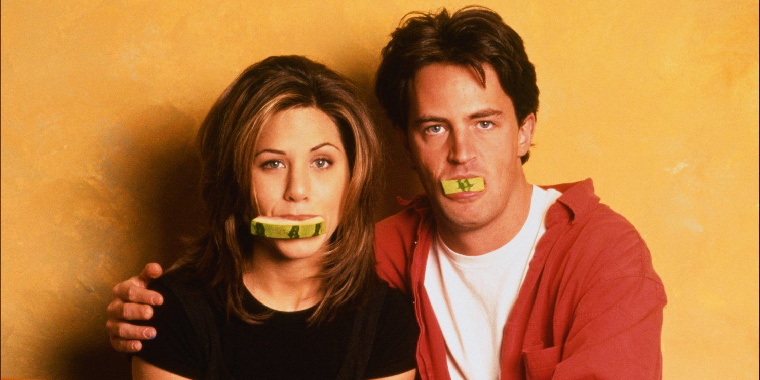 Mister Movie | Jennifer Aniston rende a Matthew Perry nel primo anniversario della sua morte